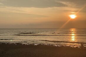 Monaliza Surf Resort