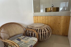 Monaliza Surf Resort