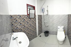 Monaliza Surf Resort
