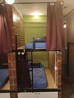 Riverbank Dungun Guesthouse & Cafe