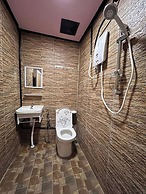 Riverbank Dungun Guesthouse & Cafe