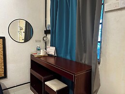 Riverbank Dungun Guesthouse & Cafe