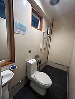 Riverbank Dungun Guesthouse & Cafe