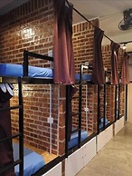 Riverbank Dungun Guesthouse & Cafe