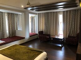 Goroomgo Rani Palace Udaipur