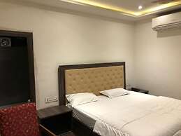 Goroomgo Rani Palace Udaipur