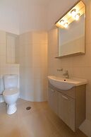 Avia Blue Maisonette - Steps From the Sea