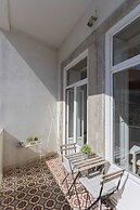 Liiiving in Porto - Silver Light Apartment