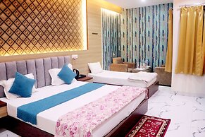 RBS Hotel & Restaurant In-Front Ram Temp