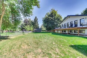 Kalispell Gem: Deck, Yard & Fireplace