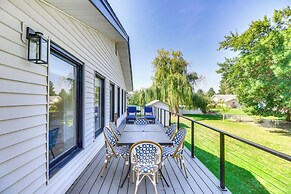 Kalispell Gem: Deck, Yard & Fireplace