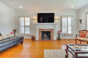 5 Mi to Sofi Stadium: Charming Family Home!