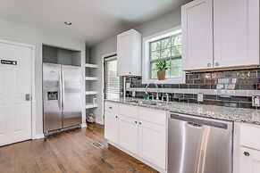Pet-friendly Home w/ Hot Tub in Atlanta!