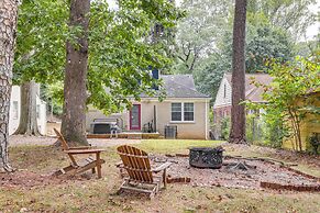Pet-friendly Home w/ Hot Tub in Atlanta!
