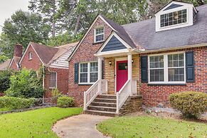 Pet-friendly Home w/ Hot Tub in Atlanta!