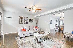 Pet-friendly Home w/ Hot Tub in Atlanta!