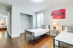 Pet-friendly Home w/ Hot Tub in Atlanta!