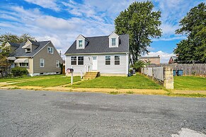 7 Mi to Baltimore: Maryland Gem w/ Shared Yard!