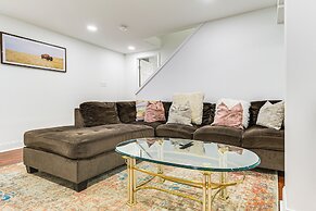 7 Mi to Baltimore: Maryland Gem w/ Shared Yard!