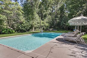 Private Virginia Beach Escape w/ Pool & Fire Pit!