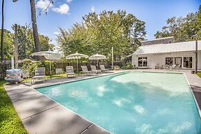 Private Virginia Beach Escape w/ Pool & Fire Pit!