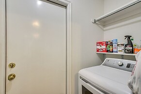 5 Mi to University of Oklahoma: Home w/ Patio!