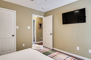 Bryan Home: Close to Campus & Kyle Field