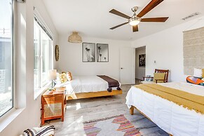 High-desert Home w/ Hot Tub & Cowboy Pool