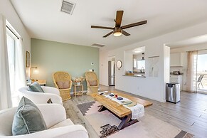 High-desert Home w/ Hot Tub & Cowboy Pool