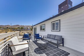 High-desert Home w/ Hot Tub & Cowboy Pool