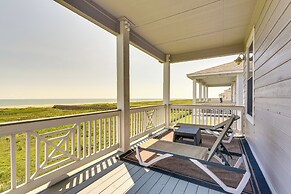 Walk to Beach: Galveston Home w/ Resort Perks!