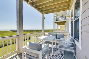 Walk to Beach: Galveston Home w/ Resort Perks!