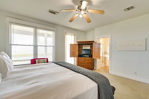 Walk to Beach: Galveston Home w/ Resort Perks!
