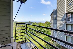 2 Mi to Ober Mountain: Gatlinburg Condo w/ Balcony