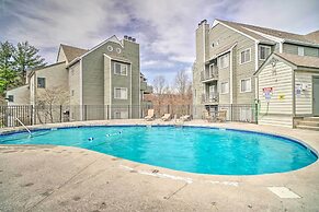 2 Mi to Ober Mountain: Gatlinburg Condo w/ Balcony