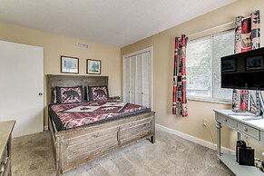 2 Mi to Ober Mountain: Gatlinburg Condo w/ Balcony