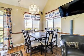 2 Mi to Ober Mountain: Gatlinburg Condo w/ Balcony