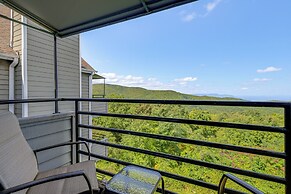 2 Mi to Ober Mountain: Gatlinburg Condo w/ Balcony