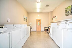 2 Mi to Ober Mountain: Gatlinburg Condo w/ Balcony