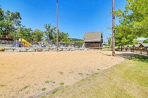 Table Rock Lake Home w/ Boat Slip, Near 76 Strip!