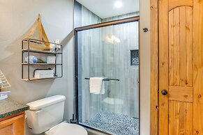 Table Rock Lake Home w/ Boat Slip, Near 76 Strip!