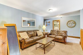 Table Rock Lake Home w/ Boat Slip, Near 76 Strip!