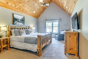 Table Rock Lake Home w/ Boat Slip, Near 76 Strip!