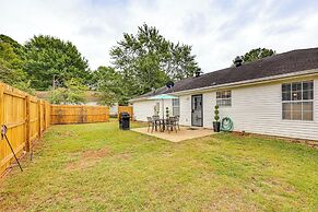 Mabelvale Home w/ Grill: 12 Mi to Little Rock!