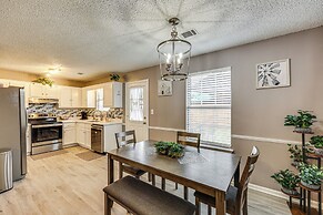 Mabelvale Home w/ Grill: 12 Mi to Little Rock!