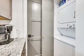 Patio & Dillon Reservoir Views: Chic Frisco Condo!