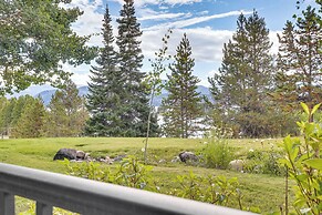 Patio & Dillon Reservoir Views: Chic Frisco Condo!