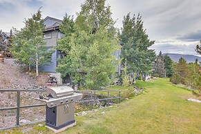 Patio & Dillon Reservoir Views: Chic Frisco Condo!