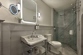 Komana Hotel Binbirdirek