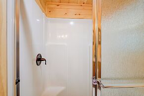 Franklin Cabin w/ Creek Access: Hike & Fish!